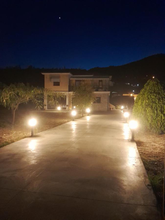 Central House 2 Epidaurus Bagian luar foto